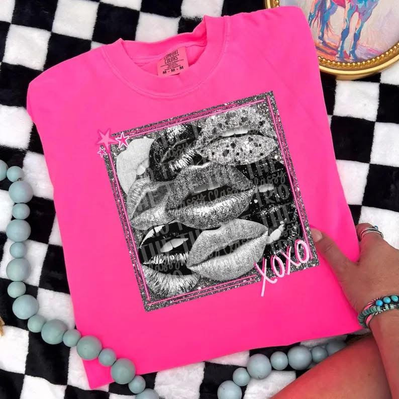 XOXO Glitter Lips Bow DTF Graphics