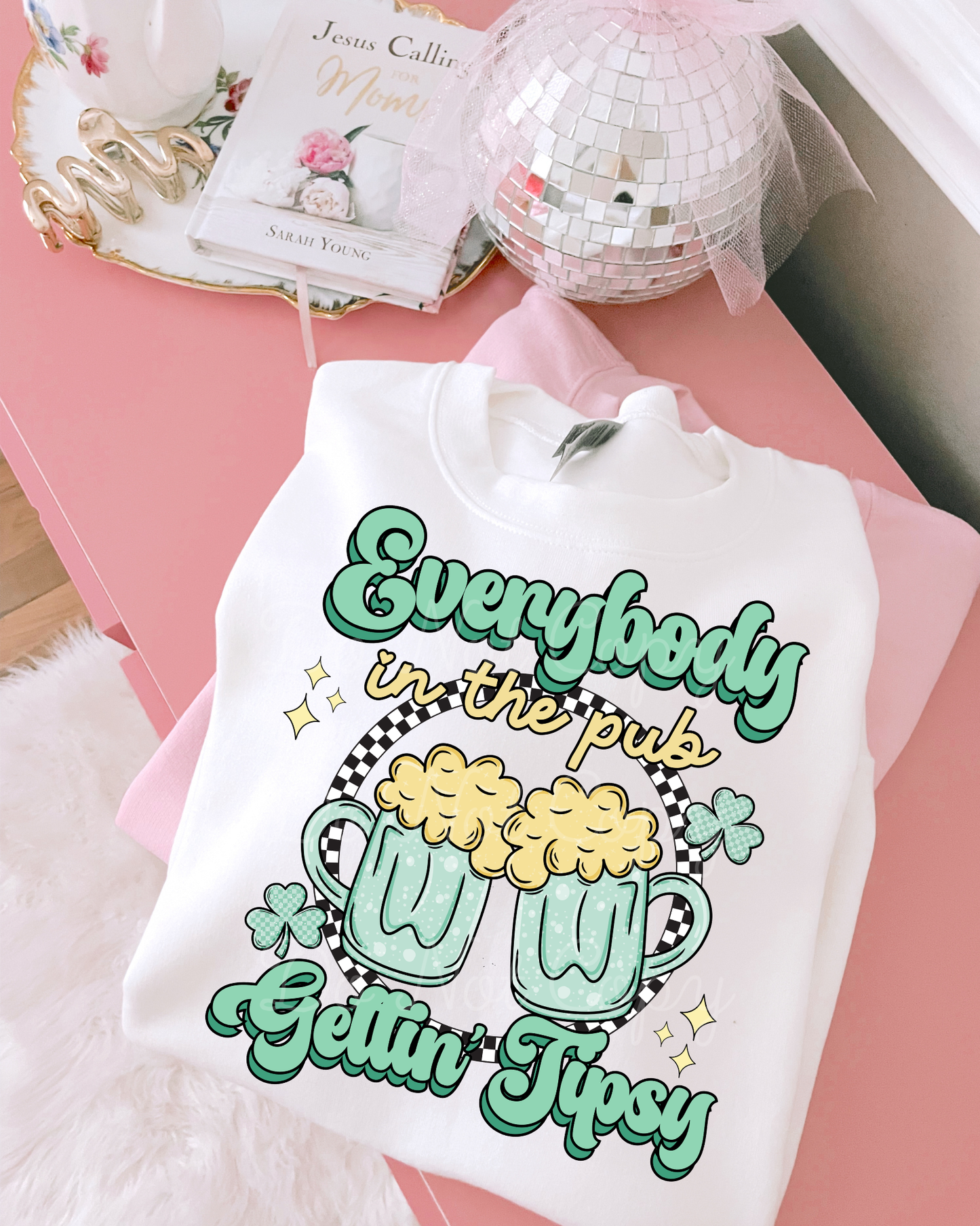 Everybody In The Pub Gettin' Tipsy DTF Graphics