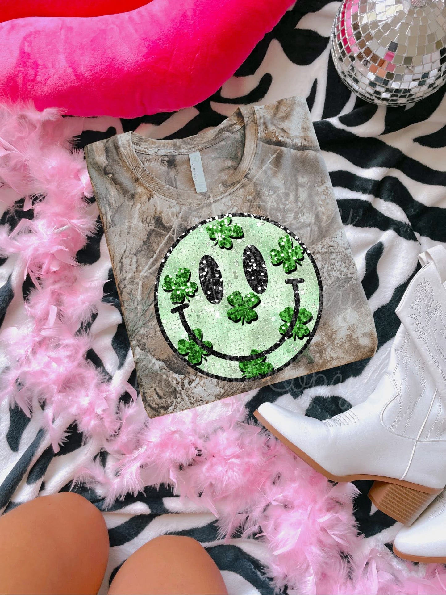 St. Patrick Smiley DTF Graphics